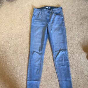Light wash old navy jeans